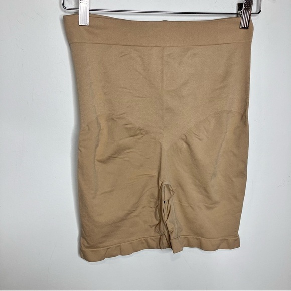 Maternity Shapewear shorts nude color size small - Picture 3 of 6